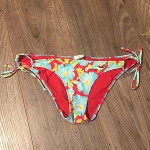 Hollister Red Floral Vibrant Bikini Bottom 🌺
